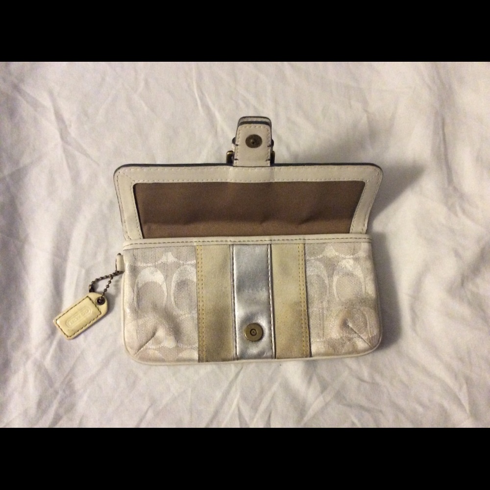 Coach Pocketbook - Picture 3 of 3